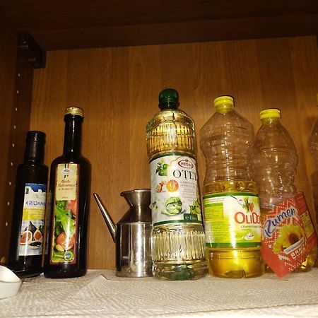 La Symo Apartament Straja Lupeni Lupeni  Luaran gambar