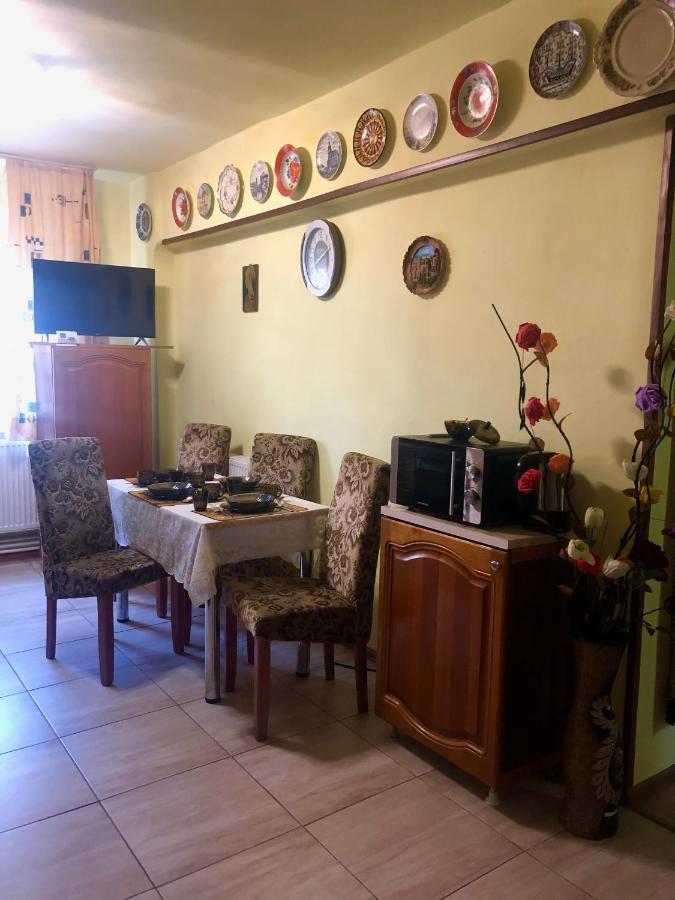 La Symo Apartament Straja Lupeni Lupeni  Luaran gambar