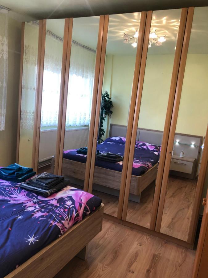 La Symo Apartament Straja Lupeni Lupeni  Luaran gambar