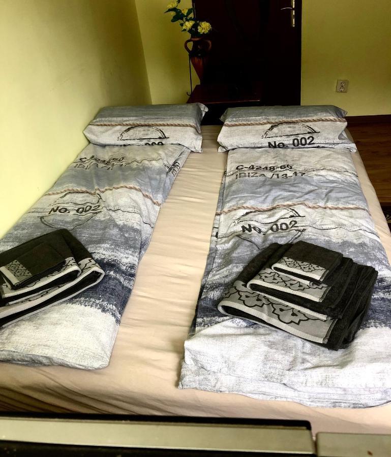 La Symo Apartament Straja Lupeni Lupeni  Luaran gambar